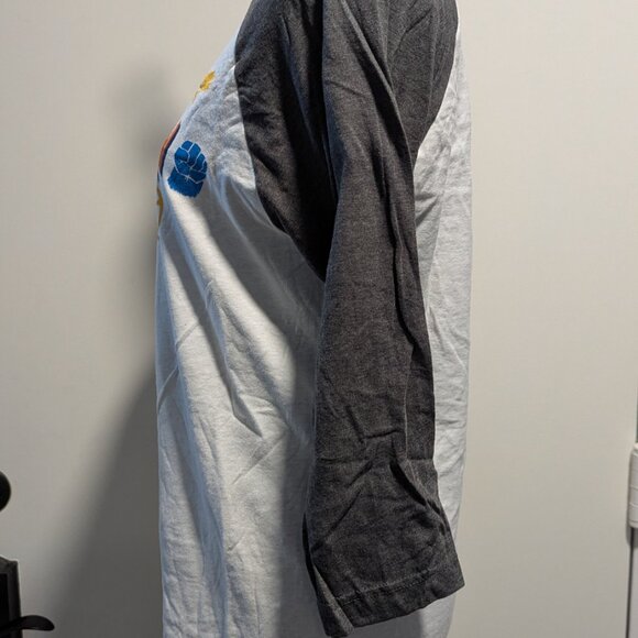 NYCC 2022 Exclusive AvengerCon Raglan Tee Small — Ms. Marvel Shirt — NWT - Picture 4 of 7